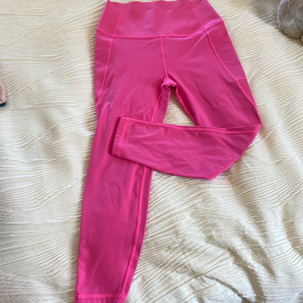 Gap fit sculpt size M workout leggings.